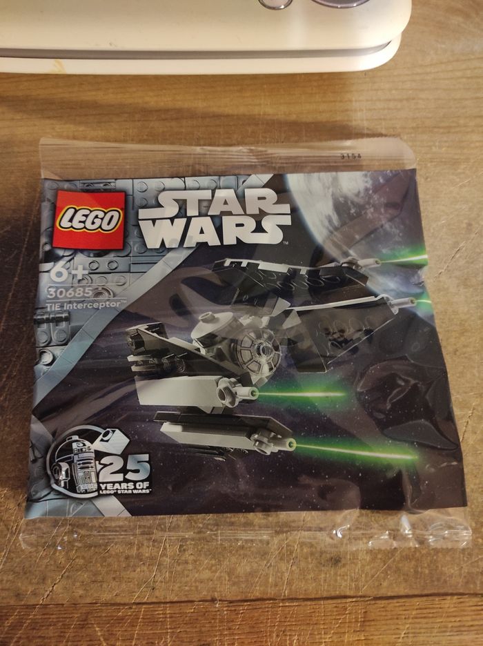 Lego Star Wars 30685 Vaisseau Intercepteur