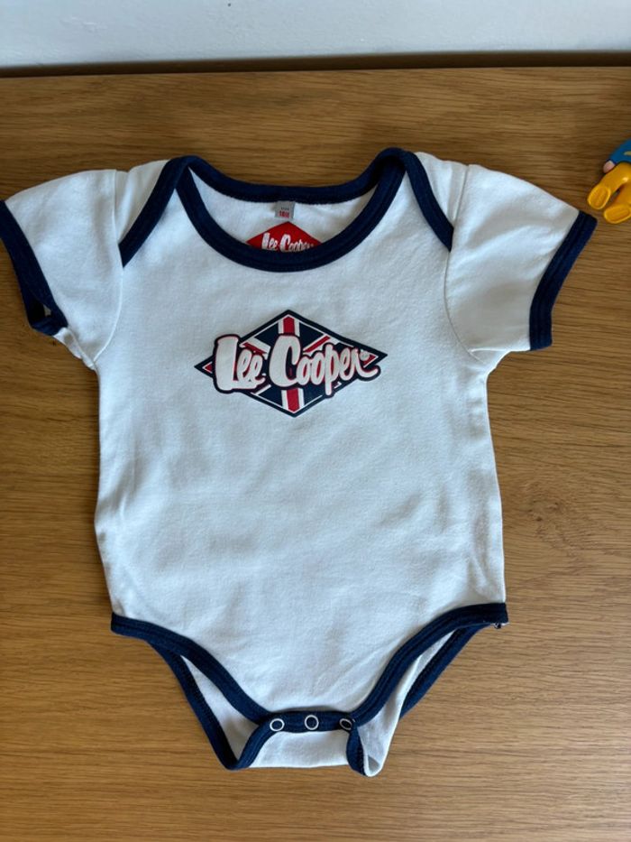 Body manches courtes