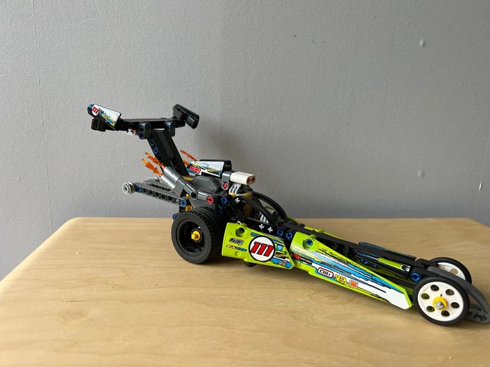 Lego technique voiture a friction draguer - photo numéro 4