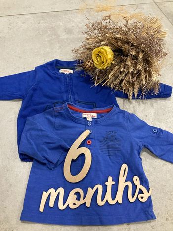 Ensemble t-shirt et pull 6 mois (lot 6-13)