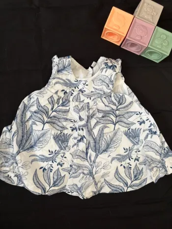 Robe sans marque blanche