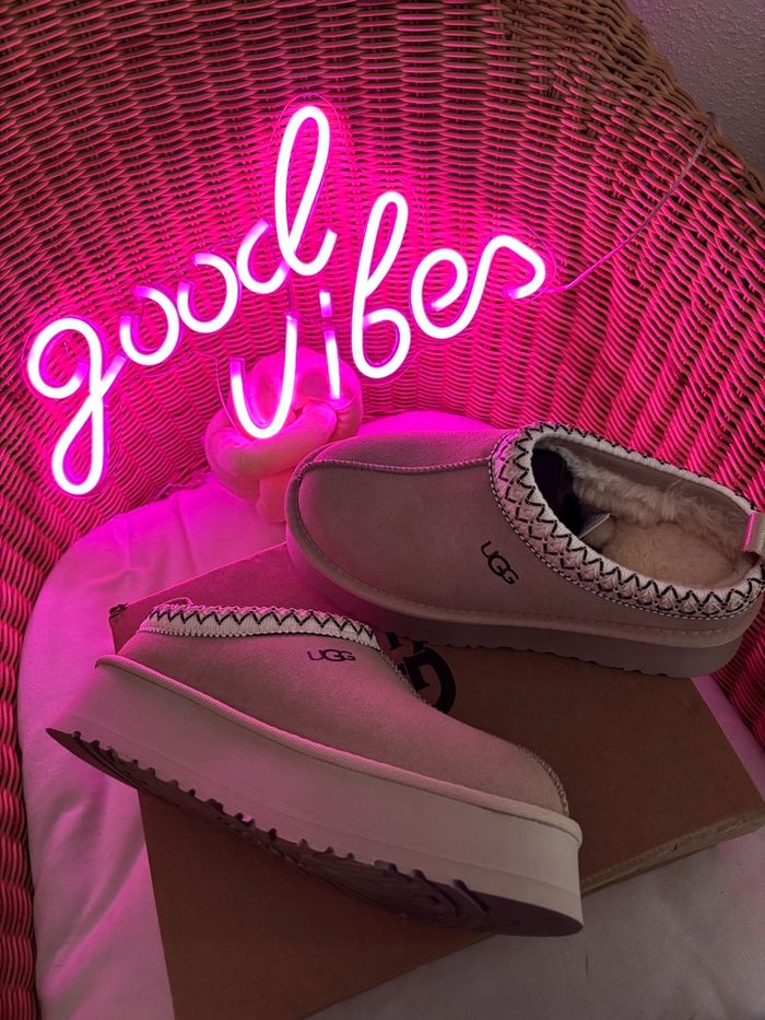 UGG plate-forme beige - photo numéro 4