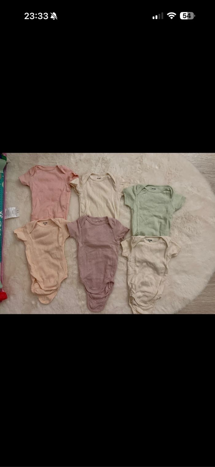 Lot bodies manche court bébé fille