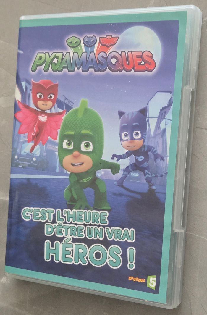 Pyjamasques (C'est L'Heure d'être un Super Héros) Dvd d'occasion en très bon état comme neuf - photo numéro 9