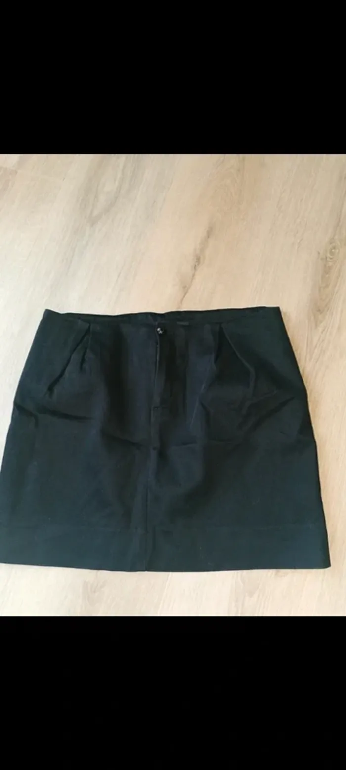 Mini jupe maje Taille 36 - photo numéro 2