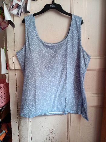 Débardeur 50 52 kiabi 2 petites taches pas de vinted go