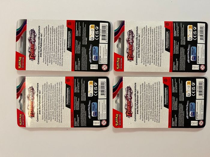 Lot 4 boosters Pokémon écarlate et violet - photo numéro 3