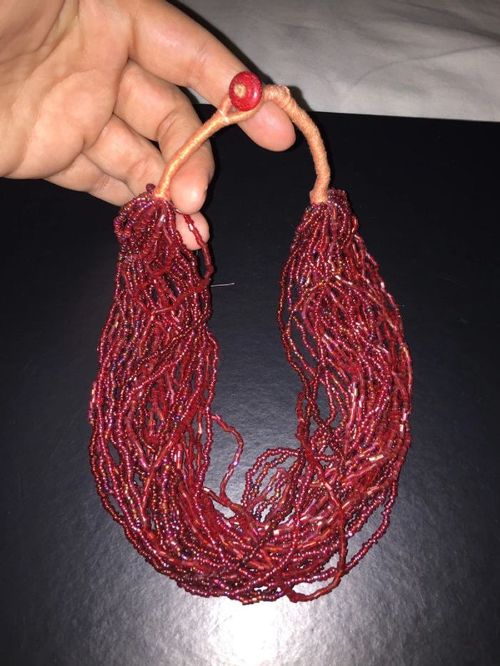 Collier multi rang rouge ras du coup - photo numéro 3