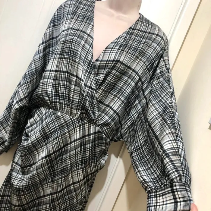Robe Zara neuve - Taille S - photo numéro 17