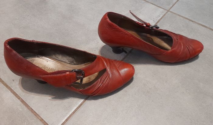 Chaussures à talons hauts - photo numéro 2