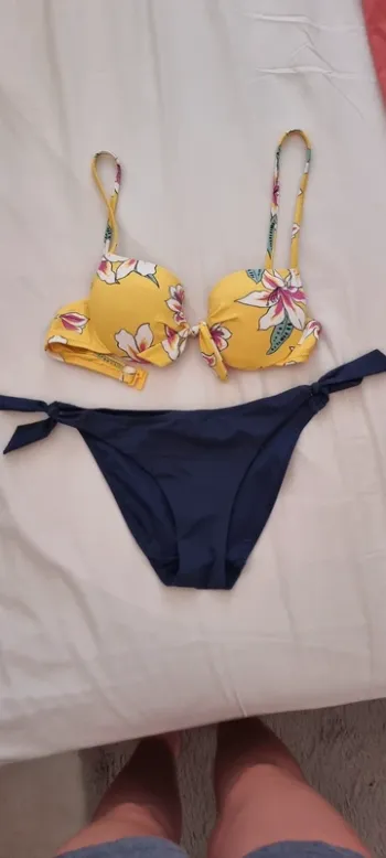 Bikini etam