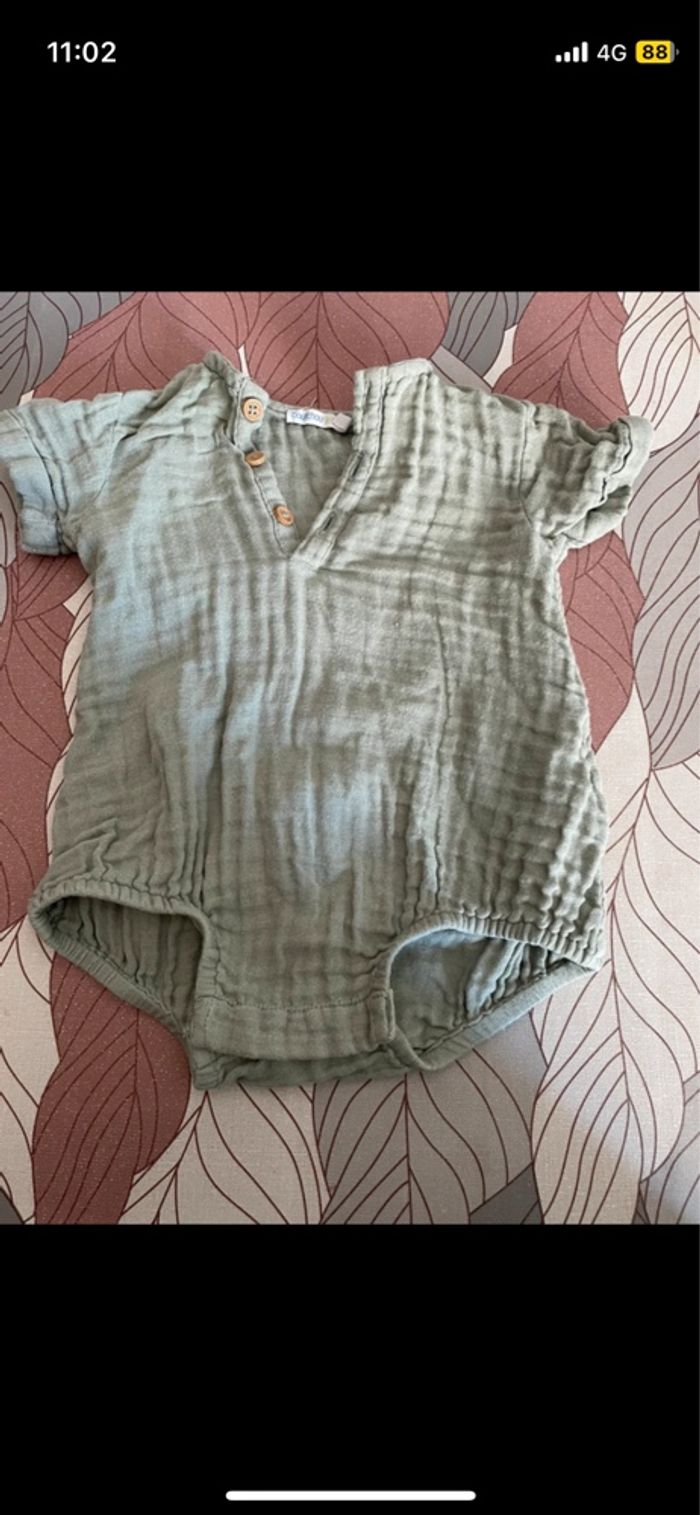 Lot vêtements 3 mois - photo numéro 10