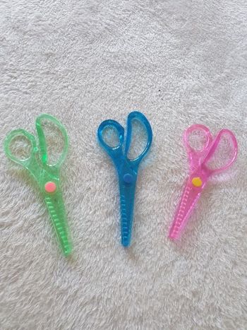 3 paire de ciseaux crantés