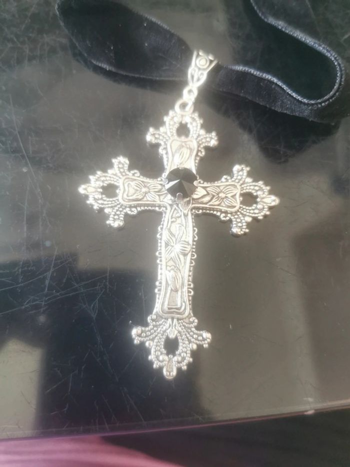 Ras de cou collier croix fantaisie NEUF - photo numéro 3
