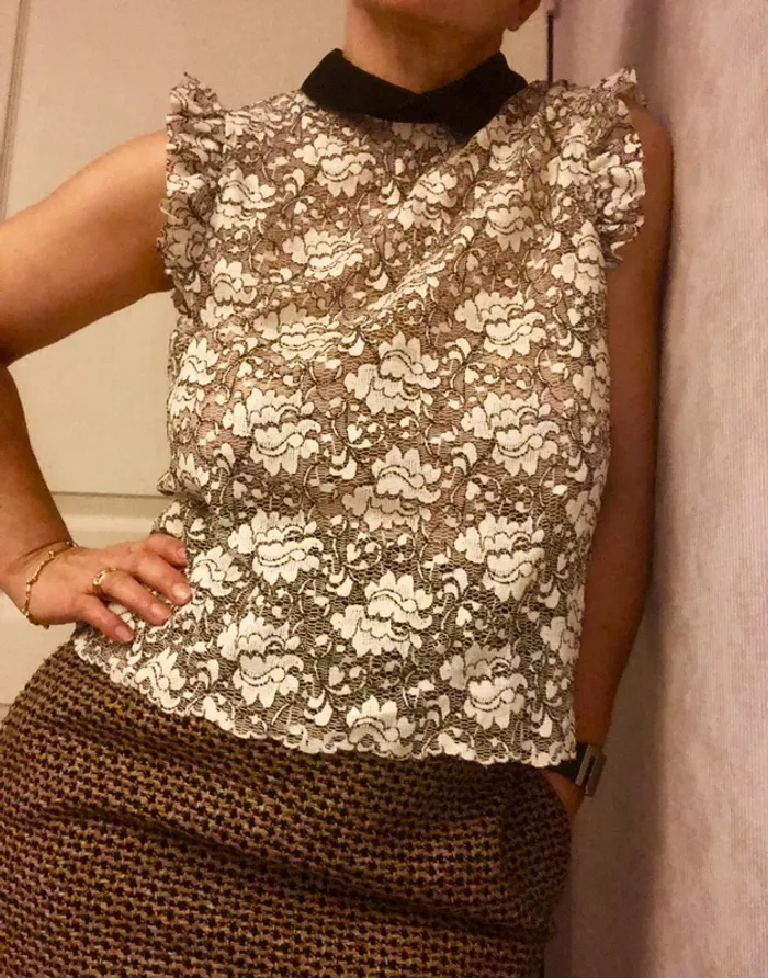 Blouse Zara,haut crème-bège effet dentelle sans manches en col contrasté - photo numéro 5