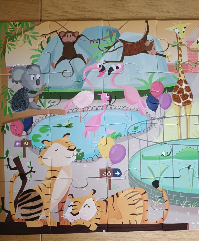 Puzzle géant tactile Janod "Journée au zoo" 20 pièces 2 ans - photo numéro 6