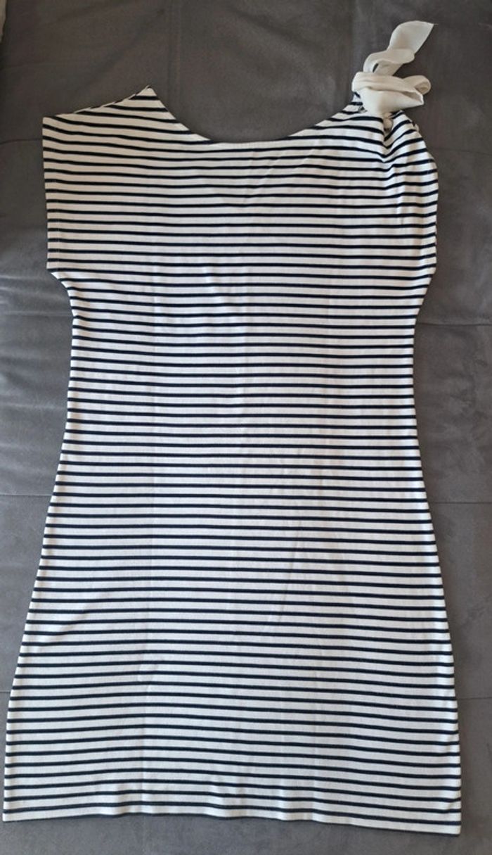Robe noire et blanche Cache cache - photo numéro 2