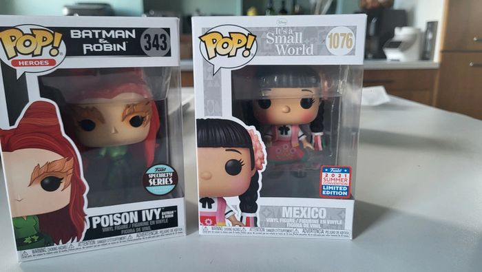 Lot de 2 Funko Pop Poison Ivy #343 et Mexico #1076 neuve 🏷