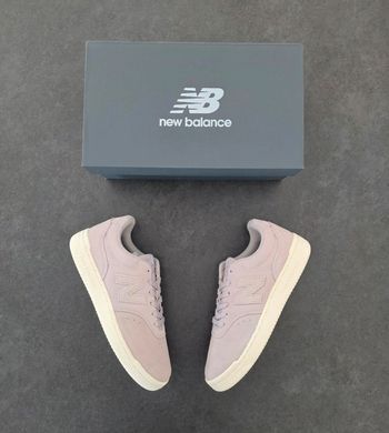 Basket New balance 80 beige et blanche taille 40 neuve 