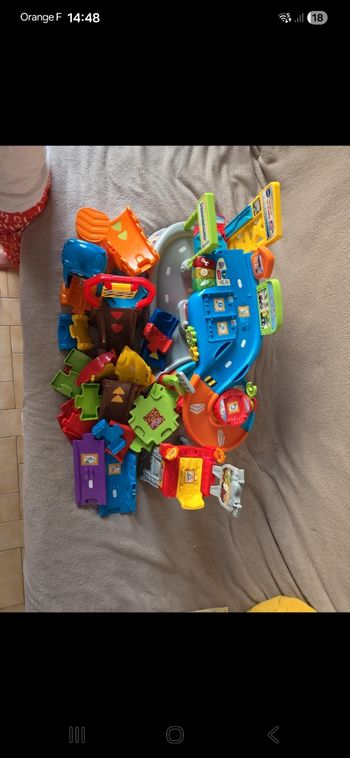 Garage tut tut bolides + accessoires