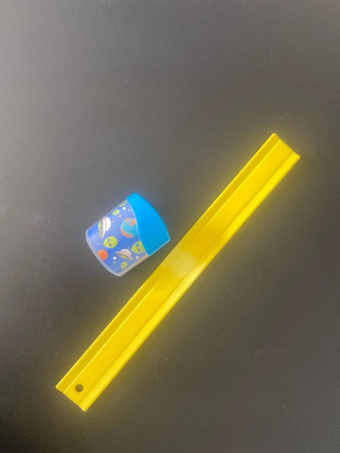 Lot taille crayon et règle - photo numéro 2