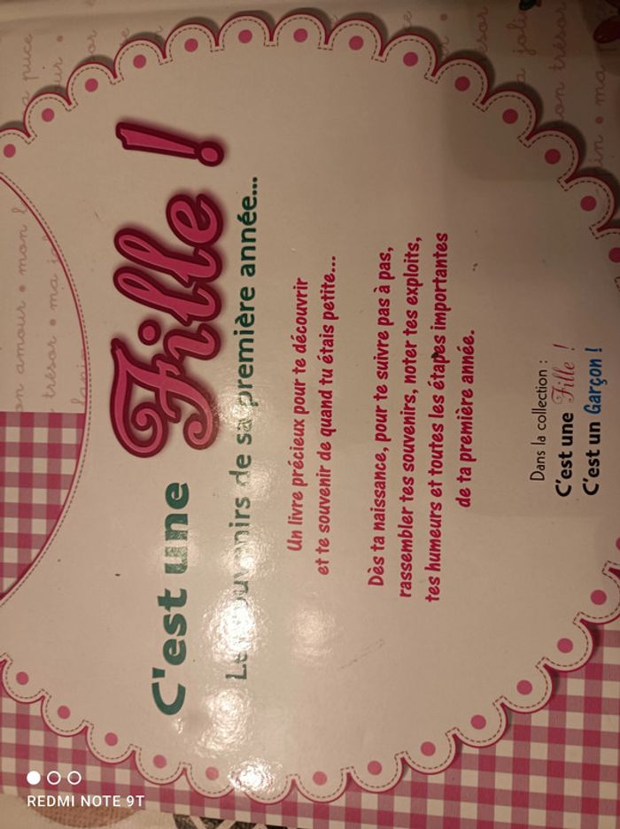 Album souvenir première année "C'est une fille !" - photo numéro 4