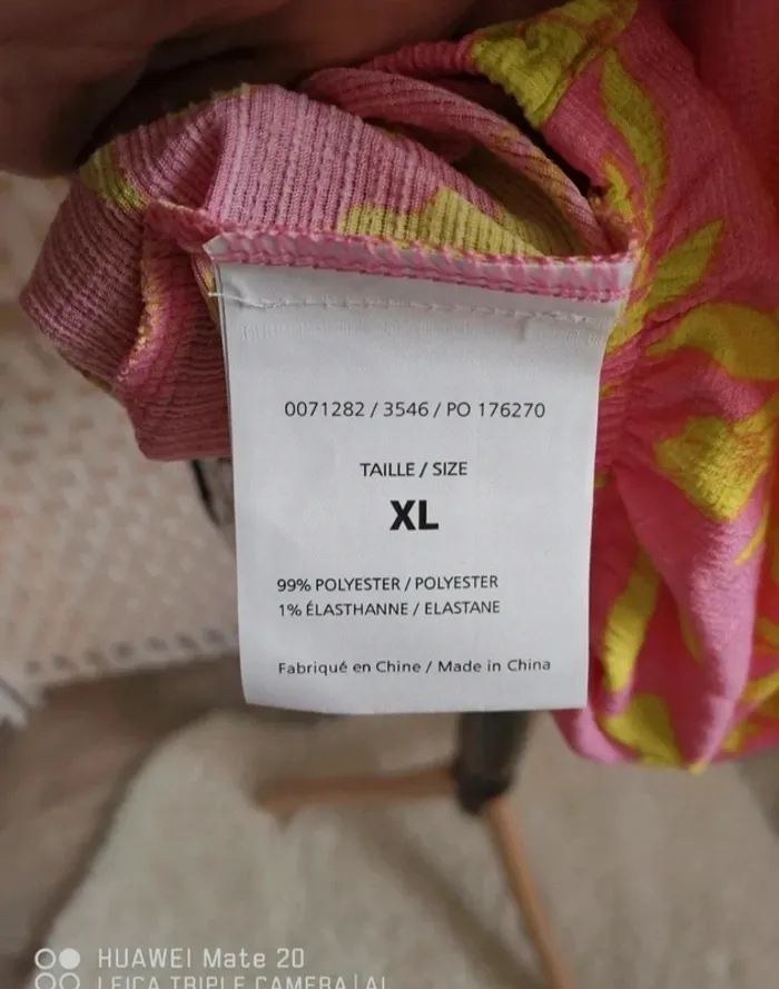 💕Jolie blouse rose poudré aux motifs floraux jaune acidulé avec collier femme TXl / 42 mosquitos 💕 - photo numéro 12