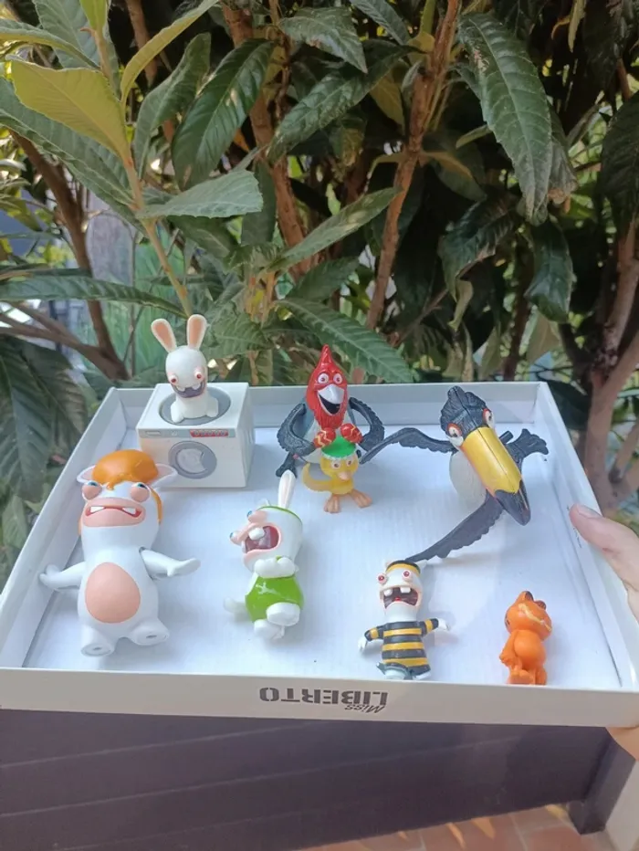 Lot de 7 figurines dessin animé