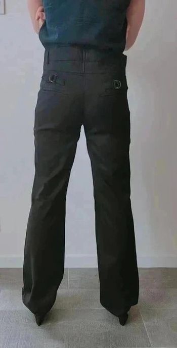 25 € Pantalon flare noir Elle taille 36