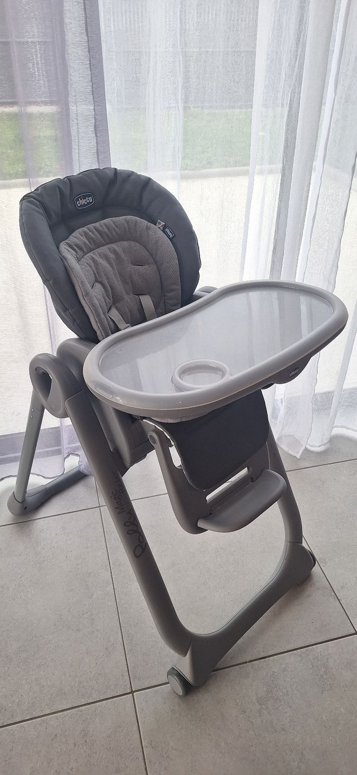 Chaise haute chicco poly magic - photo numéro 4