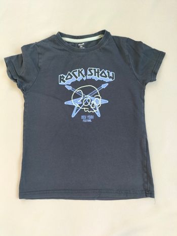 💙 T-shirt manches courtes "Rock Show" – Taille 8 ans - Kiabi - En bon état 💙