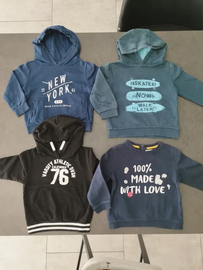 Lot pulls taille 3 ans