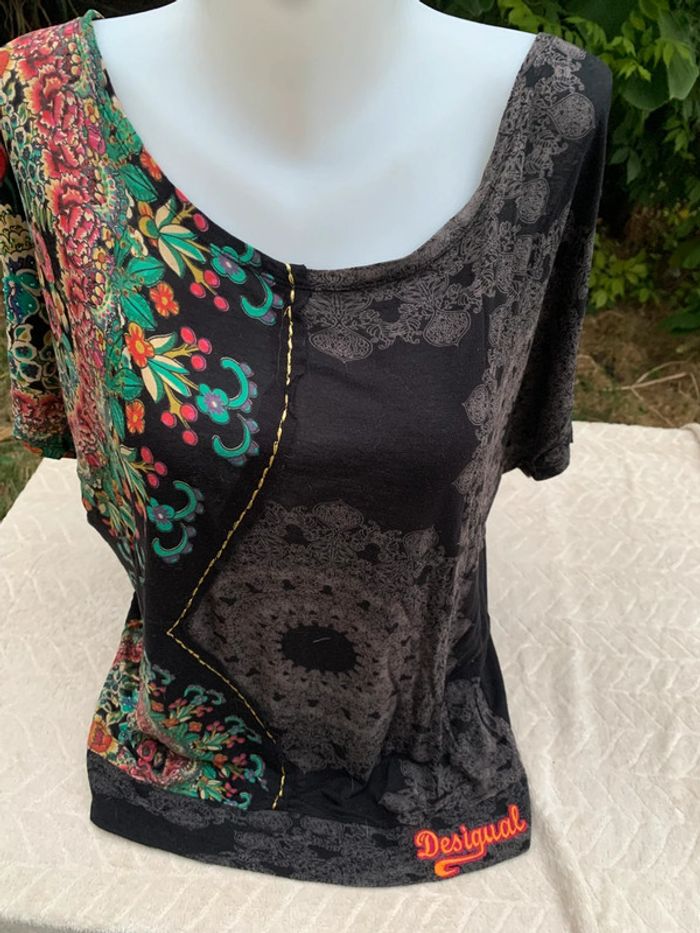 Teeshirt Desigual taille 38 oversize