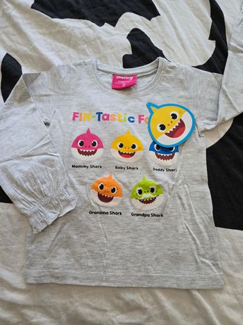 T-shirt baby shark 3ans
