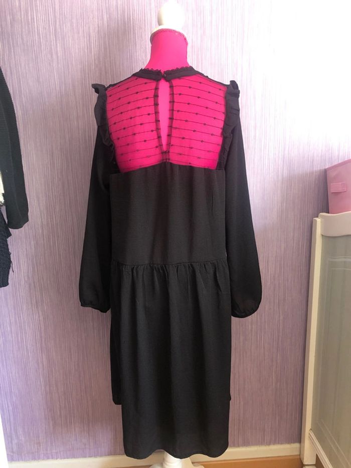 Robe noire - photo numéro 2