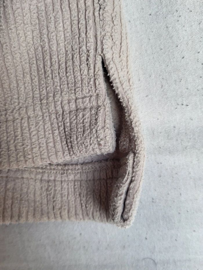 Très beau pull de taille L. - photo numéro 2
