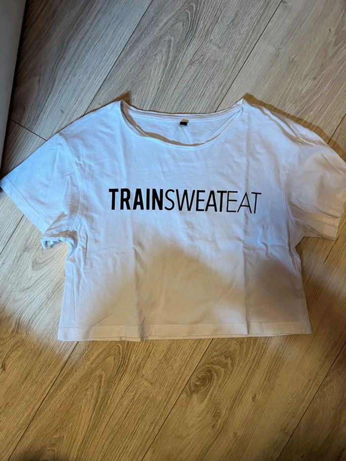TSE, Crop top de sport pour femme. Taille XS - photo numéro 3
