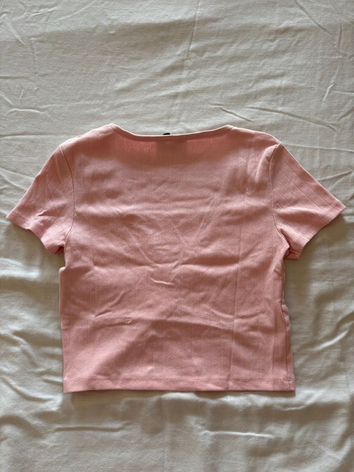 Top court décolleté rose pâle - photo numéro 2