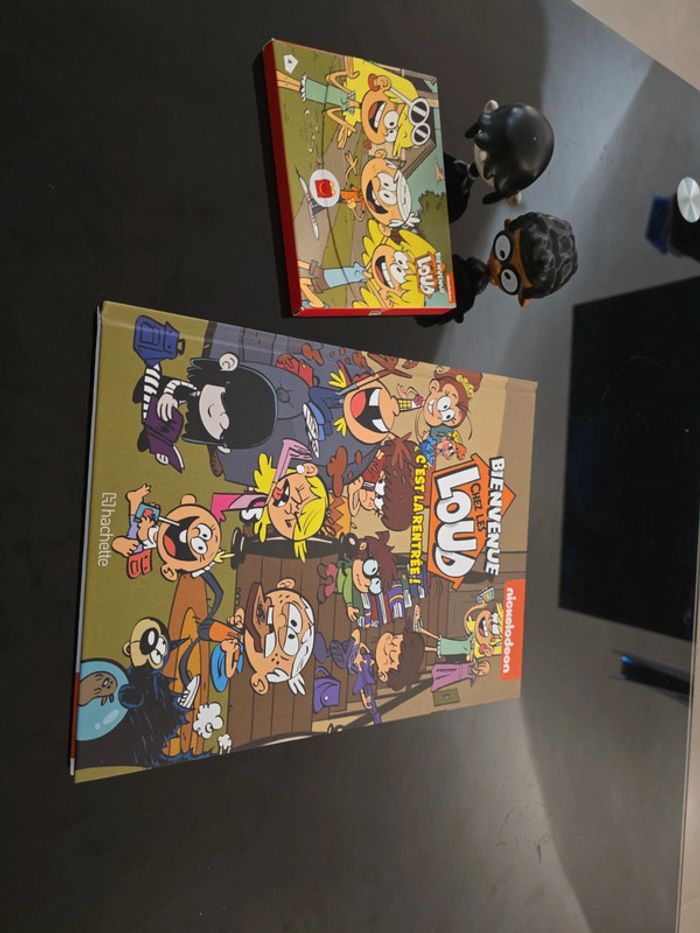 Lot de 4 jouets et livre Bienvenue chez les Loud