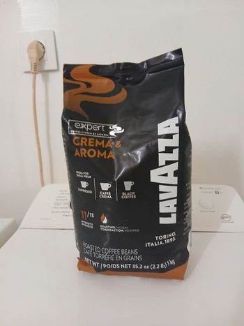 Vend cafe 1 kg lavazza en grain neuve 