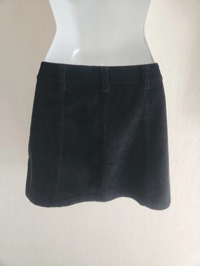 Jupe noir en velours Bershka 36 - photo numéro 6
