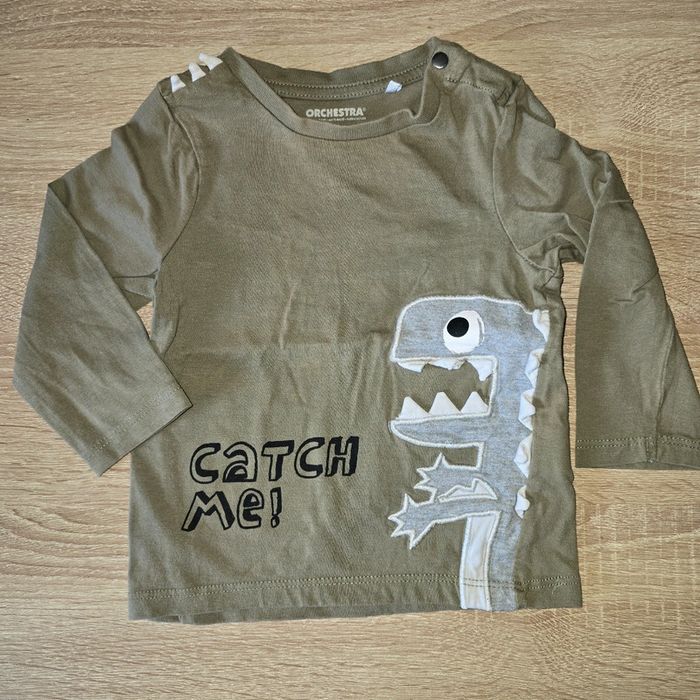 Pull dinosaure kaki 9 mois