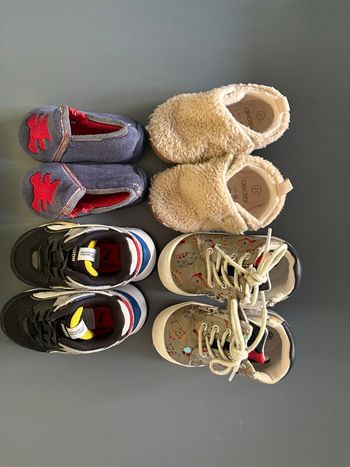 Lot de chaussures première marche