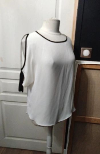 Chemises blouse longue épaules ajourée blanche t 36 Etam