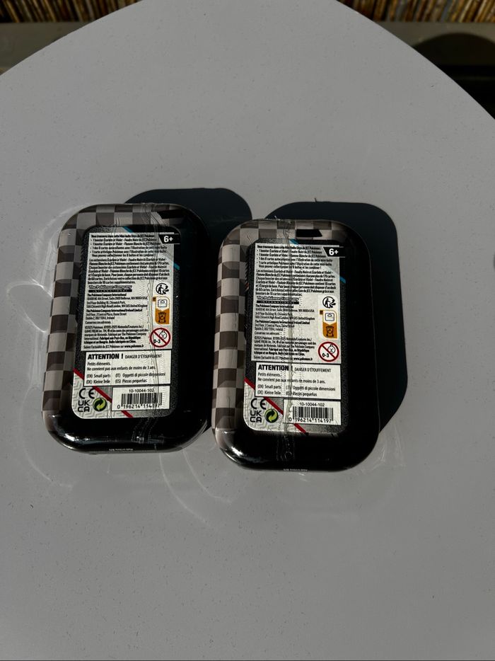 MiniTins Pokémon Flamme Blanche et Foudre Noir EV10.5 - photo numéro 3