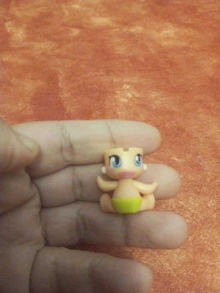 Lot de 8 figurines, Kinder, Piny pon et autres - photo numéro 13