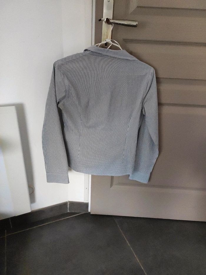 Chemise à rayures. - photo numéro 5