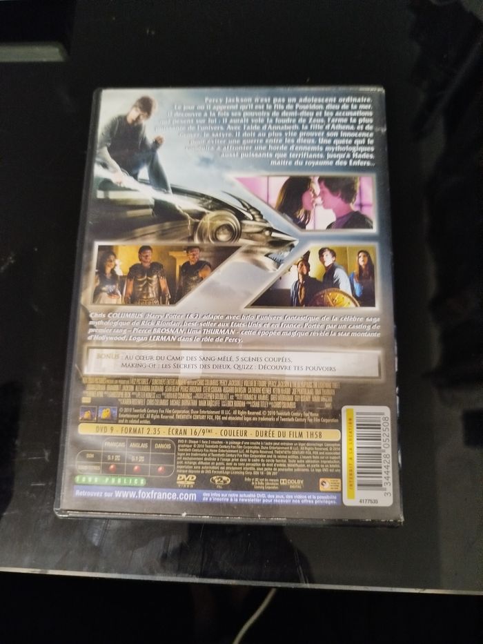 DVD percy Jackson le voleur de foudre - photo numéro 2