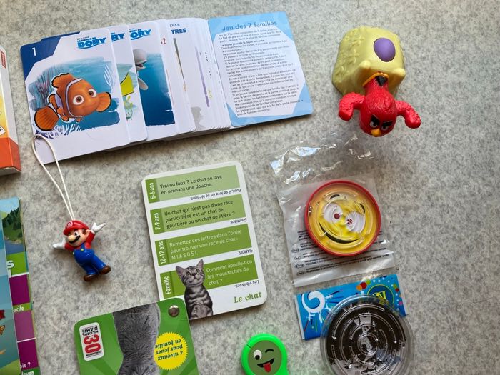 Lot de 9 petits jeux / jouets divers (1€) - photo numéro 2