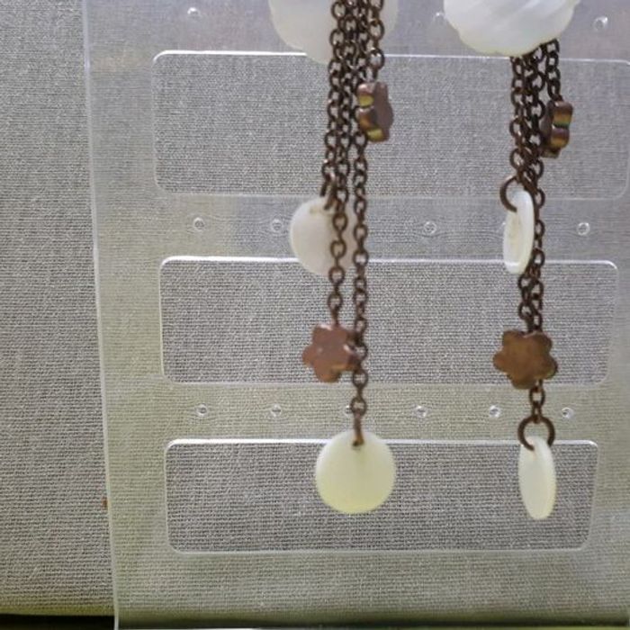 Boucles d'oreilles pendantes cuivrer et blanc - photo numéro 4